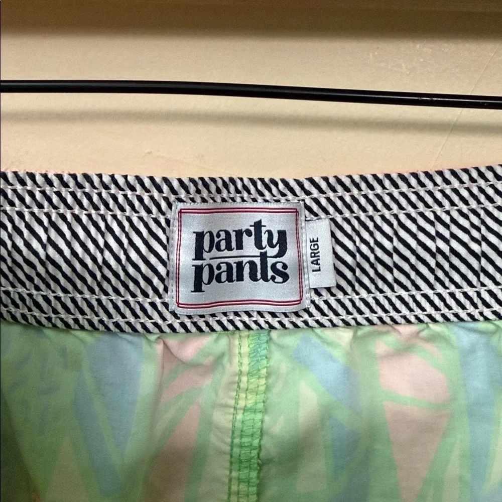 Party Pants Maui Wowie Party Starter Shorts 5”